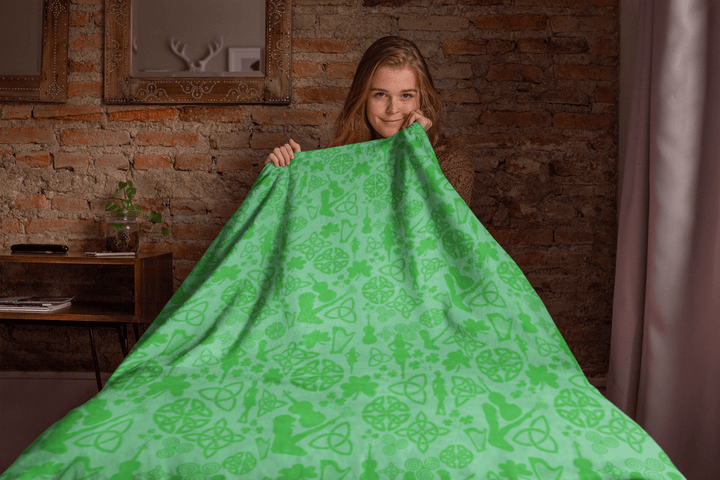 Green Irish Dance Velveteen Plush BlanketblanketAll Over Print,AOP,Baby Blanket,Baby Shower Gift,Bed,Bedding,Blankets,Celtic Baby Blanket,Celtic Decor,Celtic Home Decor,Celtic Room Decor,Celtic Wedding Gift,Christmas,Christmas Gift,Dance Decor,Decor,Festi